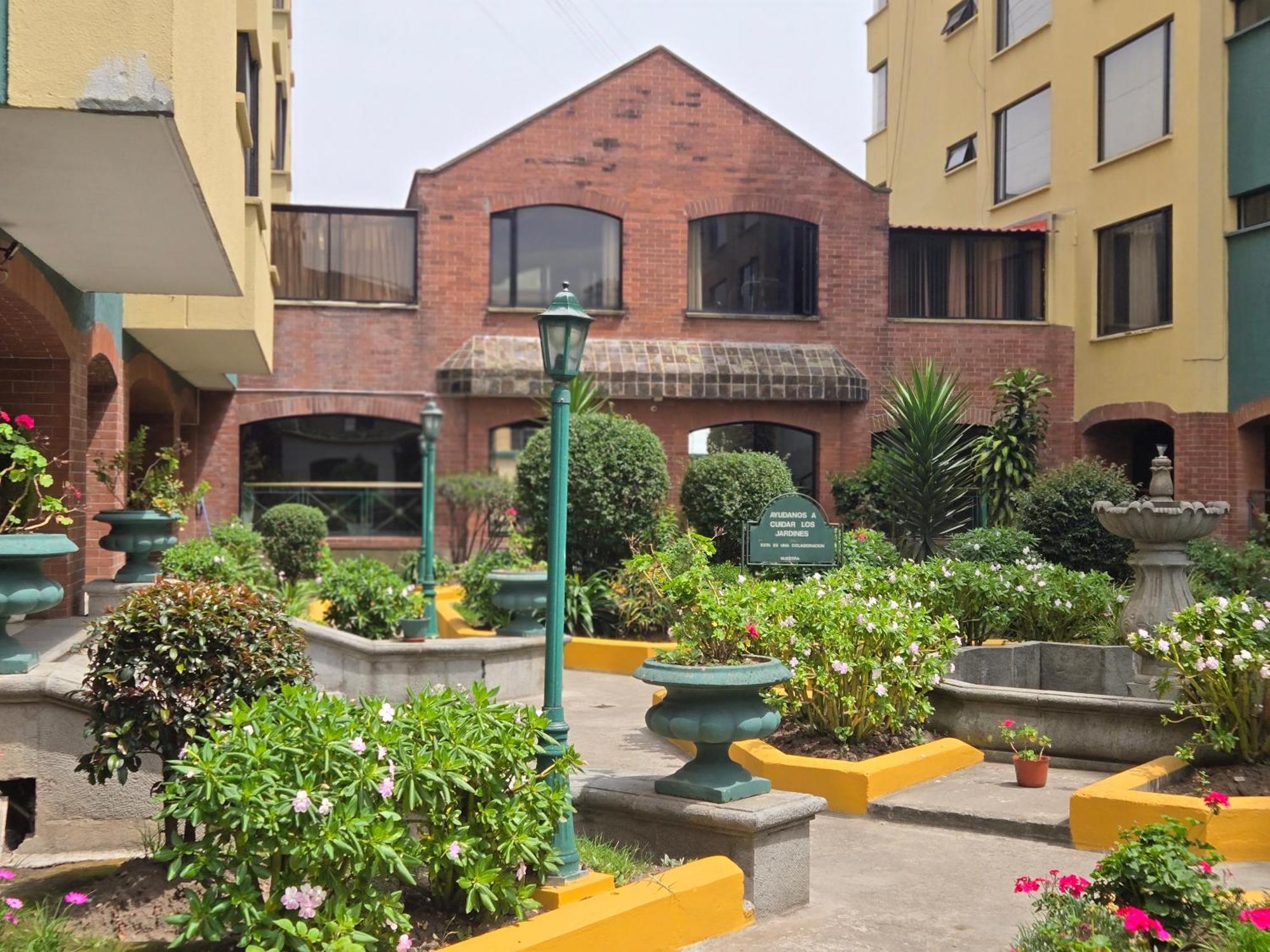 Zona Turistica Y Financiera Cerca De Todo Quito